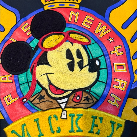 Vintage/Rare 1990’s Disney Black Crewneck Sweatshirt with Mickey Mouse Design - Picture 3 of 7